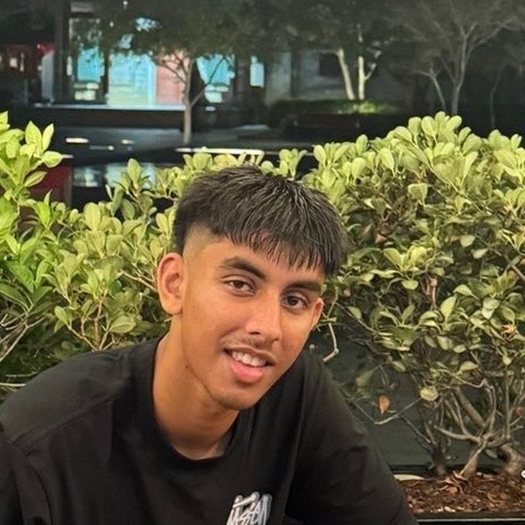 Eshaan Rewal, Let's Goza Support Worker